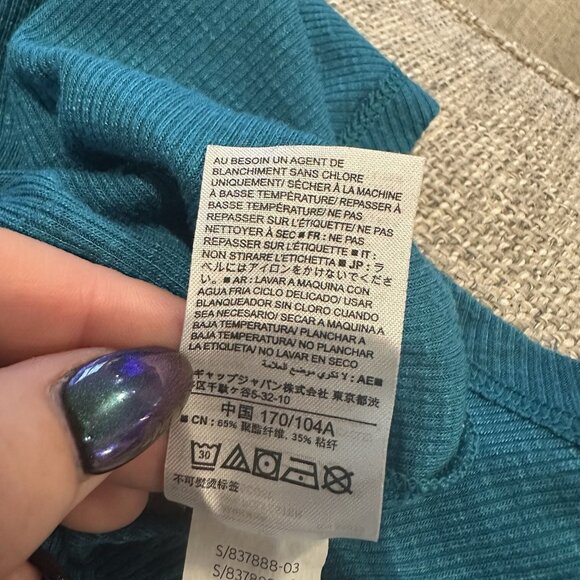 GapFit Lot Of 3 Ribbed Tank Tops Sz Large Pink Turquoise Wine Racerback Athletic - Picture 8 of 8